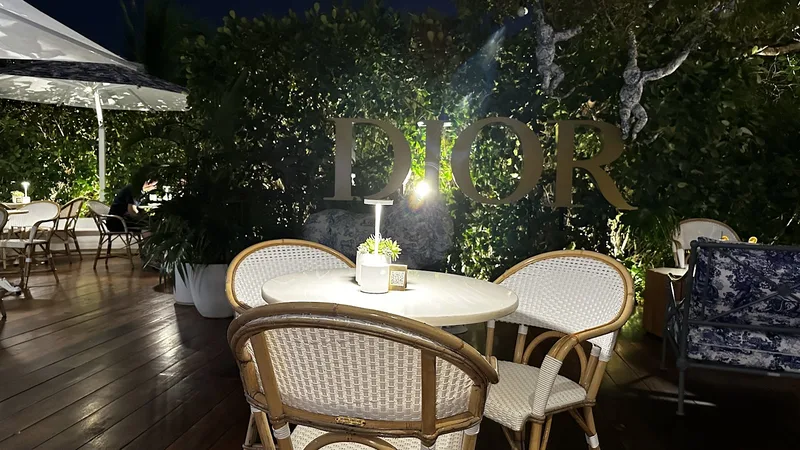 DIOR Café Miami