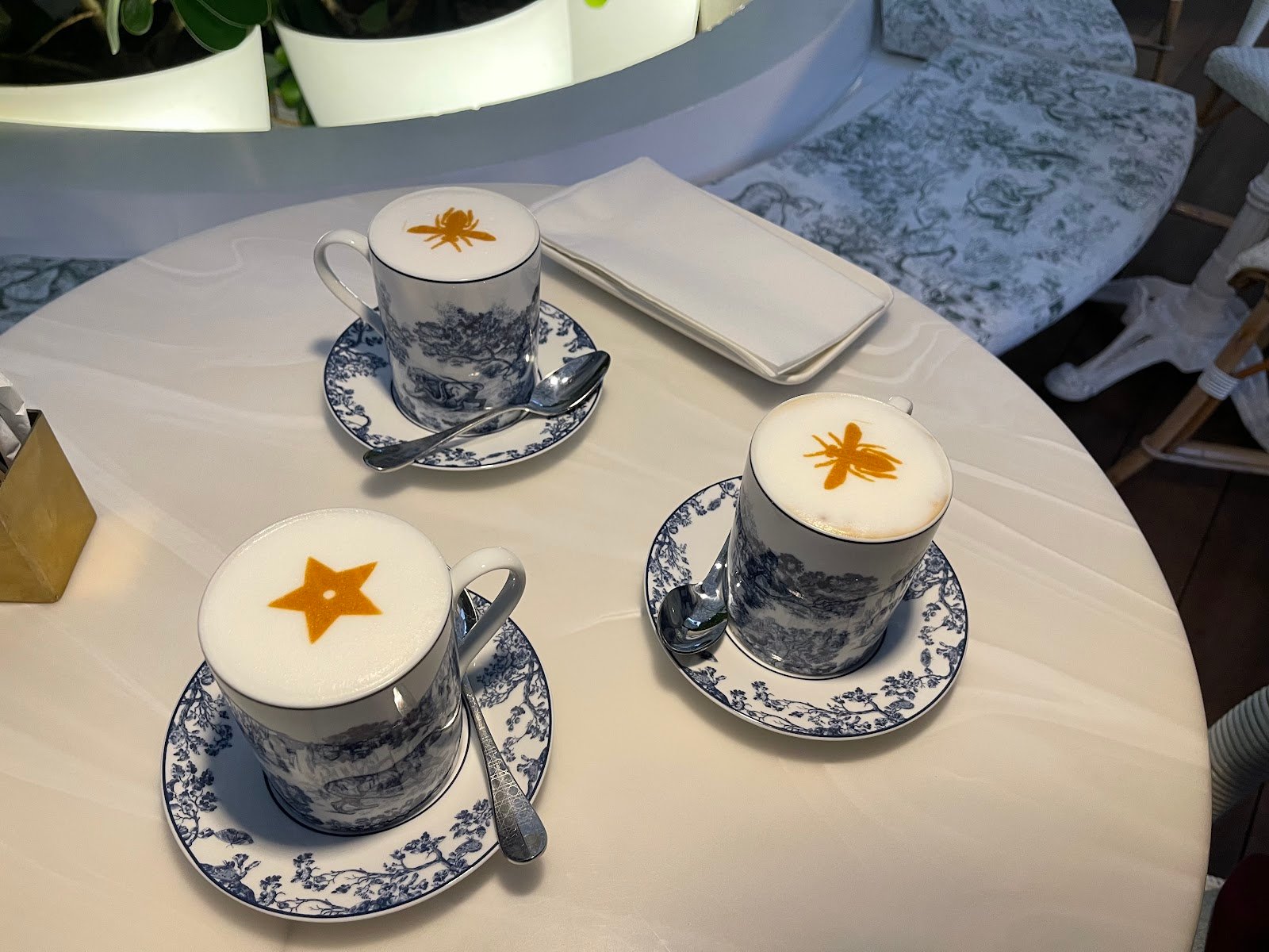 @dior