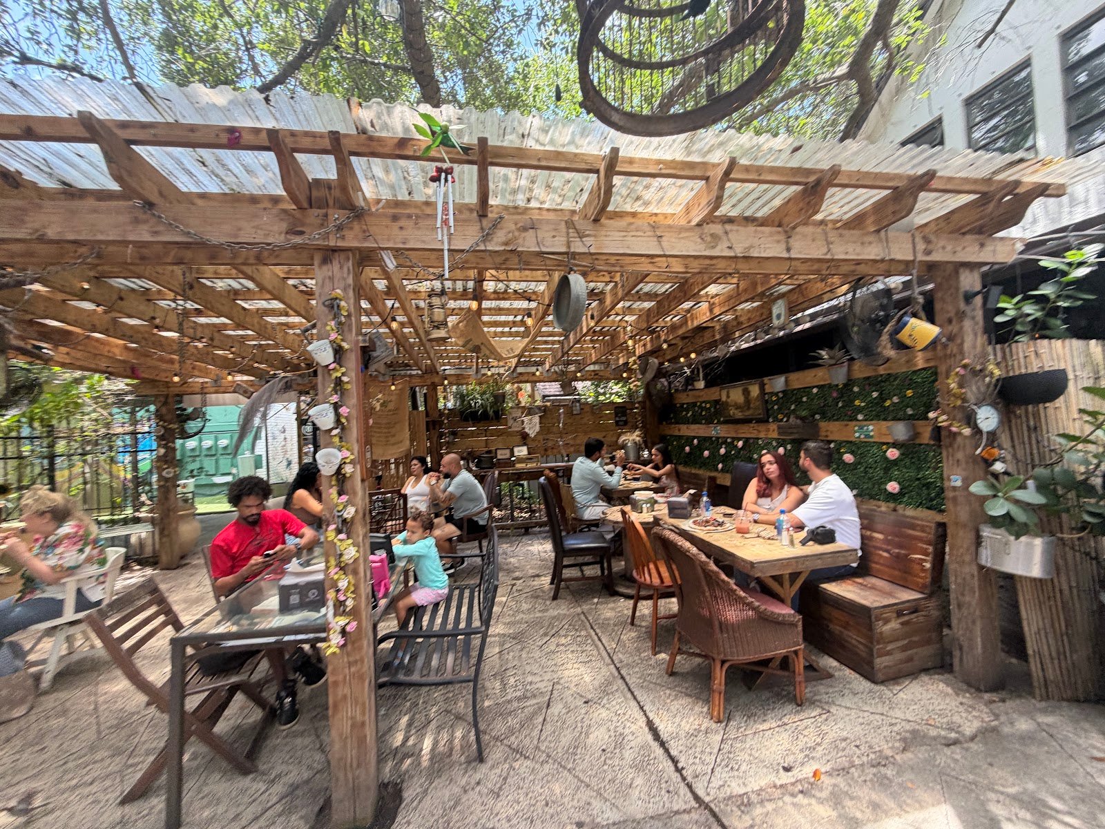 Neverland Coffee Bar